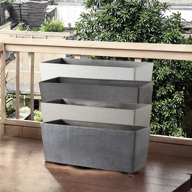 大容量で、自分で水を注げる、四角い窓枠用プランター。粉体塗装 - Pour Pot Aluminum のレビューと価格